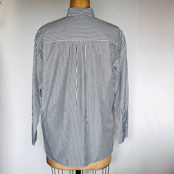 UNIQLO Classic Cotton Buttondown Stripe Shirt Women's Medium GUC - Picture 3 of 9